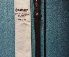 Yamaha YRS-24B recorder