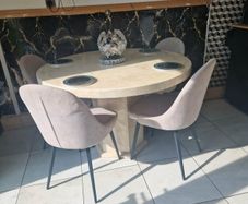 table and 4 chairs
