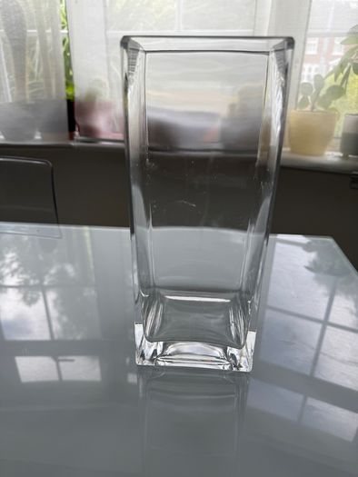 vase