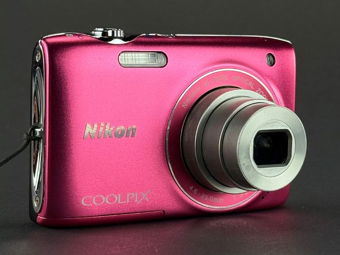 Nikon Coolpix S3100 digital camera pink