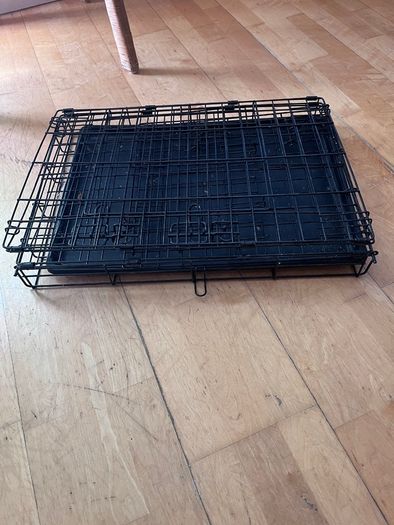 Free Foldable Dog/Cat Crate  Small/Medium