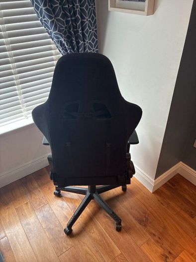 Jysk Stauning Desk & Gaming Chair Nibe (black)