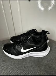 Nike todos trainers