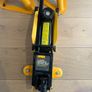 Halfords 2 Tonne Hydraulic Trolley Jack with Pair of 2 Tonne Axle Stands Image 5