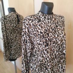 Women's Blouse NWT SIZE 12