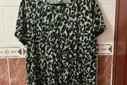 Victoria's Secret PINK T-shirt - Size M
