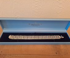 Newbridge Silverware crystal band bracelet