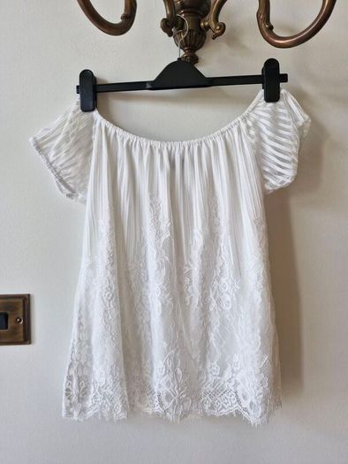 Bardot lace top (Size 10-12,)