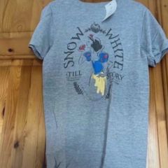 snow white t-shirt