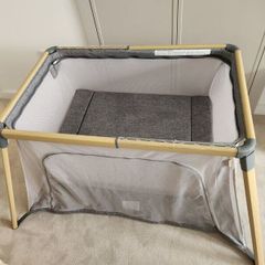 travel cot