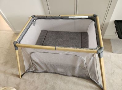 travel cot
