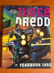 Annual: 'Judge Dredd Yearbook 1992'