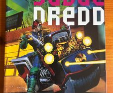 Annual: 'Judge Dredd Yearbook 1992'