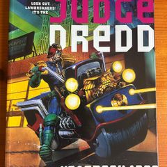 Annual: 'Judge Dredd Yearbook 1992'