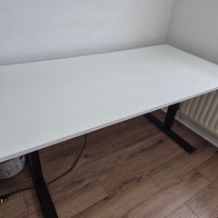 Sit/Stand Desk Excellent Condition 160cmx80cm
