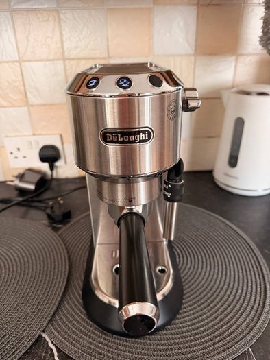 Delonghi Dedica Coffee Machine