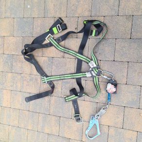 Complete Fall-Arrest Kit EN 361:2002 Full-Body Harness + Protecta M98-AD-10102 SRL  Inspection JRG