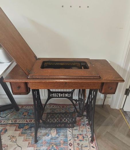 Vintage Singer Cast Iron Sewing Table