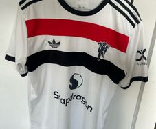 Manchester United Adidas Jersey