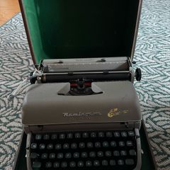 Vintage Remington Typewriter 1950s