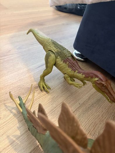 3 big dinosaurs