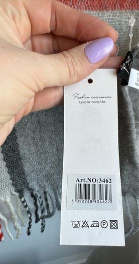 Large tartan scarf