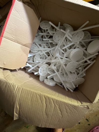 insulation fixings