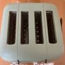 Toaster Delongi 4 Slice Image 3