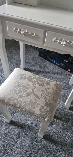 dressing table with stool