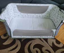 baby cot