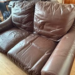 2 & 3 Seater Leather Sofas