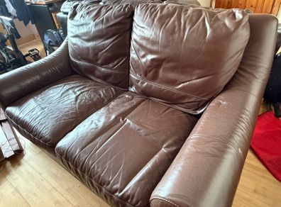 2 & 3 Seater Leather Sofas
