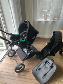 Ickle Bubba Atom All in One iSize Travel System  Good Condition