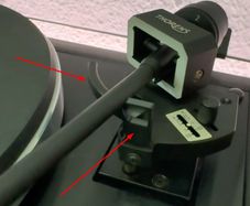 Thorens TP90 Tonearm Rest Clip TD 320, 520, 2001 Turntable Repair Part