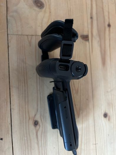 Shiftcam phone pro grip/charger