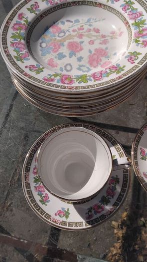 40piece Vintage Arklow Part Dinner Set