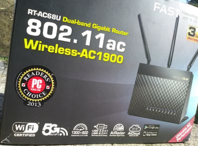 ASUS RT-AC68U wireless router Gigabit Ethernet Dual-band (2.4 GHz / 5 GHz) - dual core, mesh