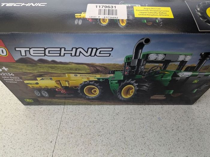 Lego Technic: John Deere 9620r 4wd Tractor (42136)