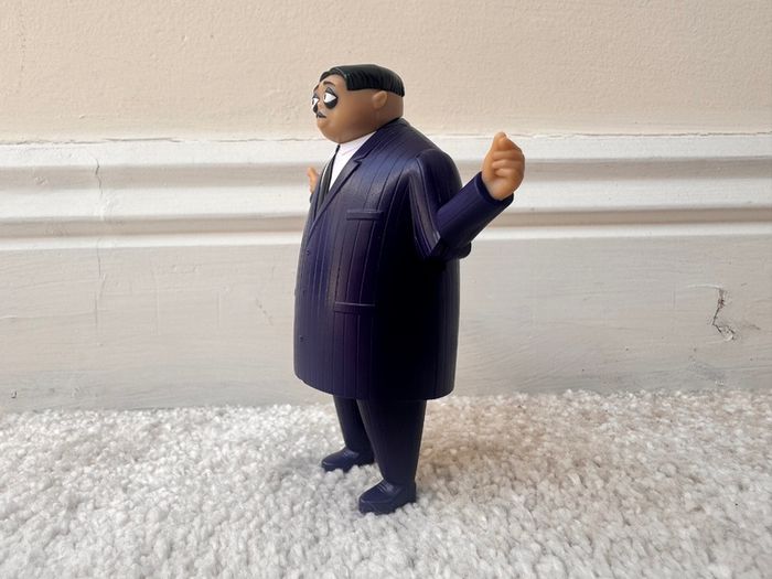 Gomez Addams Family Burger King Toy 2019 Moving Arms approx. 10 cm. Used Please see photos