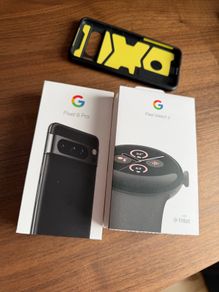 Google Pixel 8 Pro w Pixel Watch 2