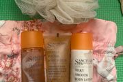 New Boots Sanctuary Spa Gift Set