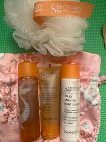 New Boots Sanctuary Spa Gift Set