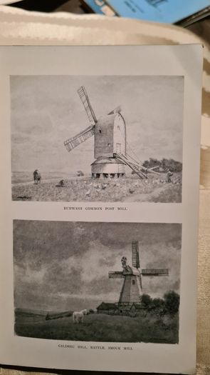 Walker's Quarterly. Rare 1930.windmills In Sussex By G. M. Fowell. Illustrated & Data Coloured By A. Ford Hughes. First Edition Paperback In Good Condition Complete With Walker's. Monthly Pull Out. See Photos.