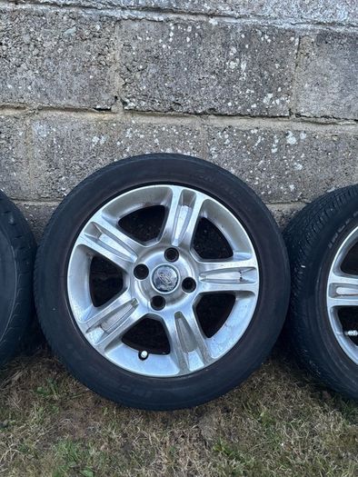 Ford Fiesta 2010 Alloy Wheels 15 Set of 4)