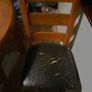 solid oak round 6 seater table Image 2