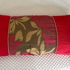 Red cushion