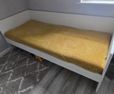 Ikea VIHALS single bed
