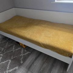 Ikea VIHALS single bed
