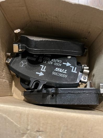 B-Class front brake pads A000420290264