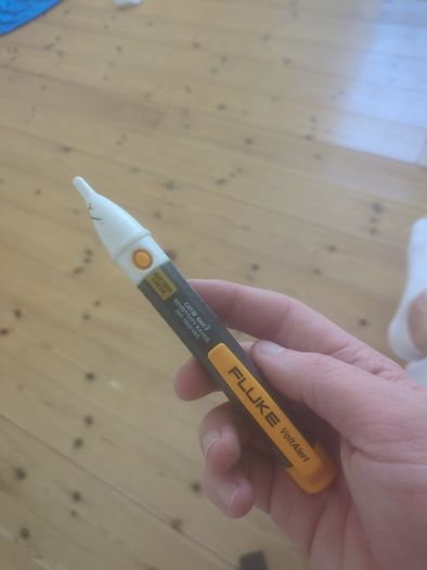 Fluke Pen Voltage Detector